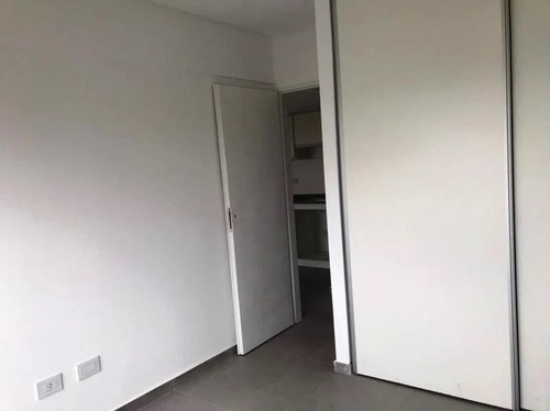 Imagen 11 de 13 de 2 Ambientes - Estrenar - Cochera - Oportunidad - Moron