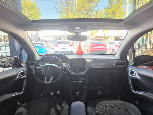 Peugeot 208 1.6 Feline