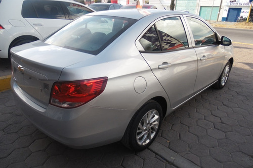 Imagen 4 de 11 de Chevrolet Aveo 2019
