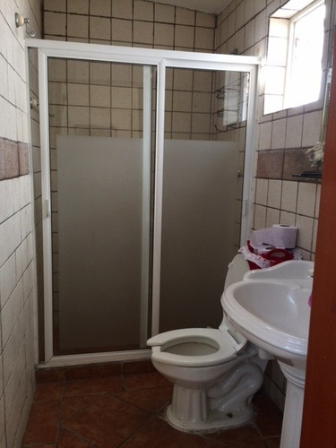 Imagen 22 de 30 de Se Vende Casa Con Locales Comerciales