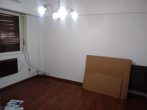 Imagen 10 de 13 de Dto De 2 Ambientes 5 Piso Cta Frente Excelente Lugar.consult