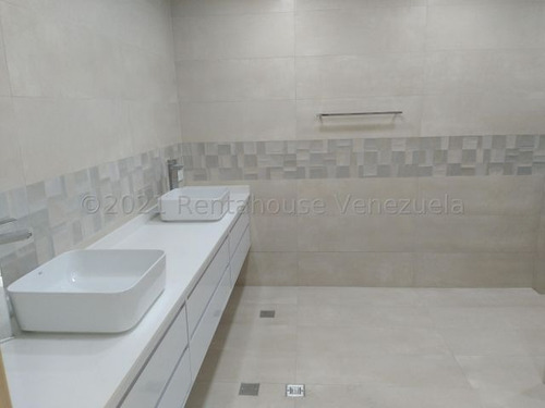 Imagen 8 de 12 de Terreno En Venta La Castellana 22-9164 Renta House Los Samanes