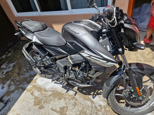 Bajaj Pulsar 125 2024 Color Gris Único Dueño, Para Emplacar.
