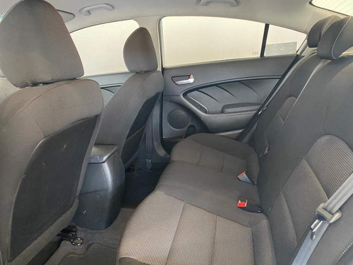 Imagen 3 de 14 de Kia Forte Lx T/m 4 Puertas
