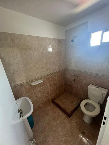 Imagen 8 de 8 de Duplex 2 Amb. C/patio Muy Buen Estado - Villa Luzuriaga