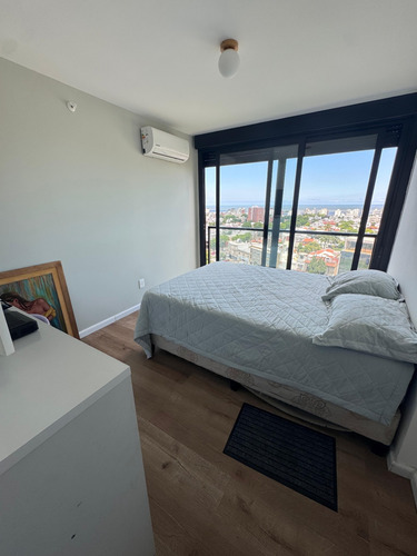 Apartamento En Venta De 3 Dormitorios Y Garaje En Malvin!!