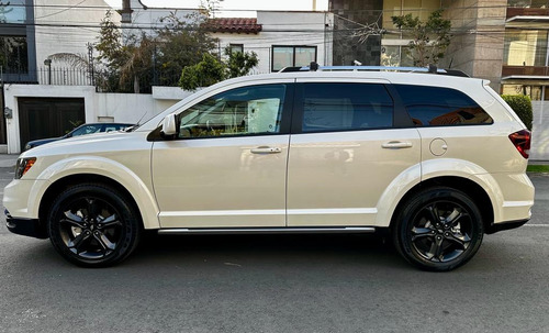 Dodge Journey 2.4 Sxt Sport 7 Pasajeros At