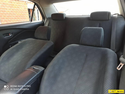 Toyota Yaris Belta Automático
