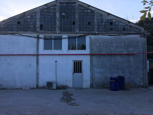Imagen 5 de 6 de Depósito -predio Logístico, Prox Belloni Y Ruta 102 , 1600 M2 Depósito, 20000 M2 Terreno,gran Explanada De 10.000 M2 !!