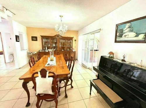 Excelente Casa En Venta En Col Providencia En Guadalajara Pa