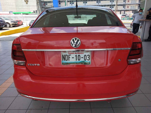Imagen 6 de 12 de Volkswagen Vento 2018 4p Highline L4/1.6 Man