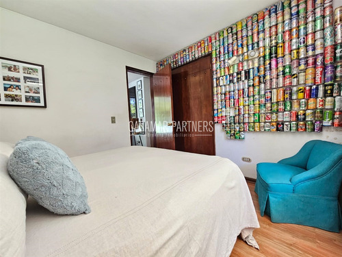 Casa En Venta De 6dor-3baño, + Svs, Lo Barnechea