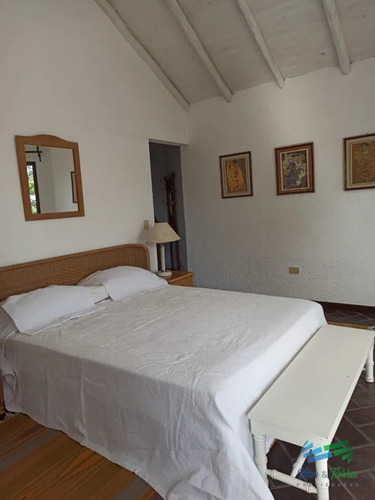 Buena Oportunidad En El Chorro-manantiales-r.104 A 5 Cuadras De La Playa.