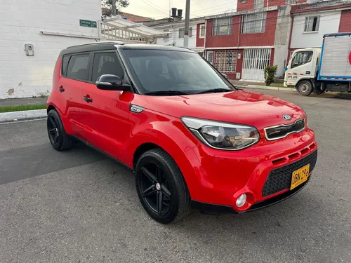 Kia Soul Rise. Automatica. Mod 2015