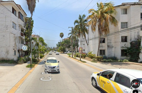 Departamento Ubicado El Colonia Las Aralias Puerto Vallarta Jalisco. Con 2 Recamaras Y 74m2. A Unos Minutos De Playas Las Glorias.