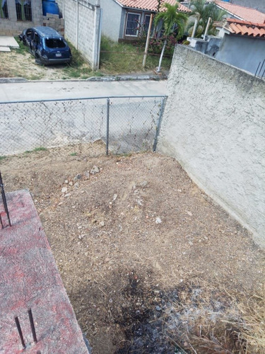 Imagen 8 de 15 de ¡venta! Lote De Terreno Con Bienhechuría En Charallave