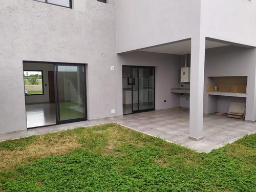 Imagen 12 de 12 de Dúplex De 3 Dormitorios En Venta En San Ignacio Village. Se Escucha Oferta.