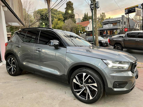 Imagen 3 de 9 de Volvo Xc40 T5 Awd R-desing