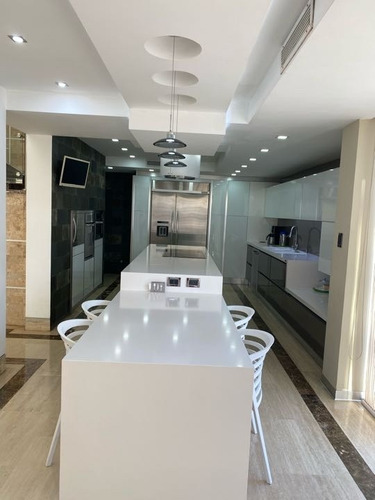 Imagen 8 de 14 de Venta Exclusiva Casa En Guataparo Valencia