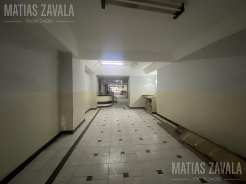 Venta C/ Renta De Excelente Local Sobre Av Beiro En Villa Devoto