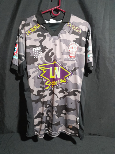 Camiseta (Usado)