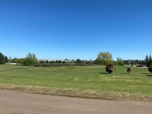 Imagen 2 de 10 de Lote En Venta Al Golf Del Barrio San Isidro Labrador.villanueva