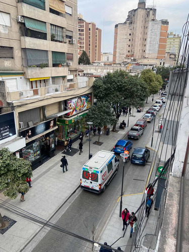 Imagen 5 de 14 de Departamento Amoblado Sobre 25 De Mayo Al Lado De Mcdonalds