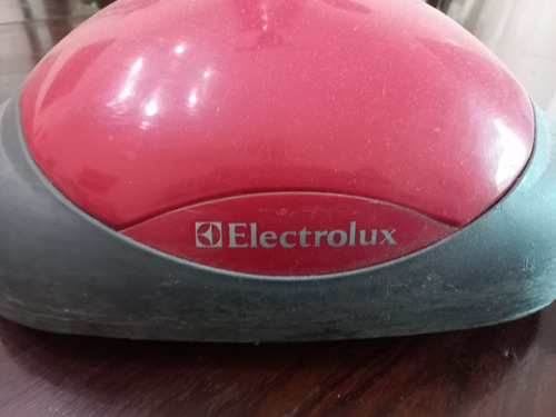 Lustra Aspiradora Electrolux Usada No Envio