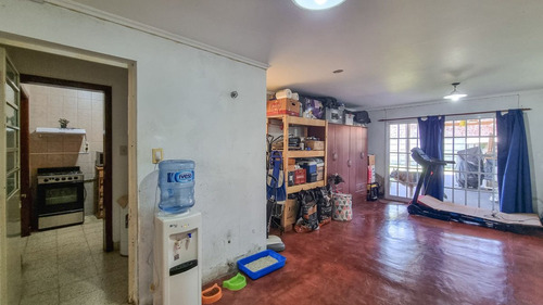 Casa 3 Ambientes Venta Lobos Con Jardin Y Quincho
