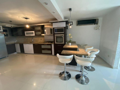 Imagen 5 de 13 de Townhouse En Alquiler Manantial Naguanagua Valencia