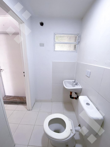 Lquiler Local Comercial 27m2- Montevideo 315 Neuquen