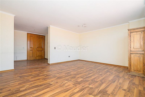 Departamento En Venta De 3 Dorm. En Las Condes