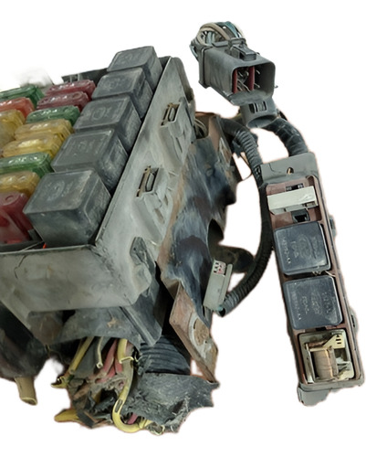 Caja De Fusibles F150-f250-f350 92-97 (Usado)