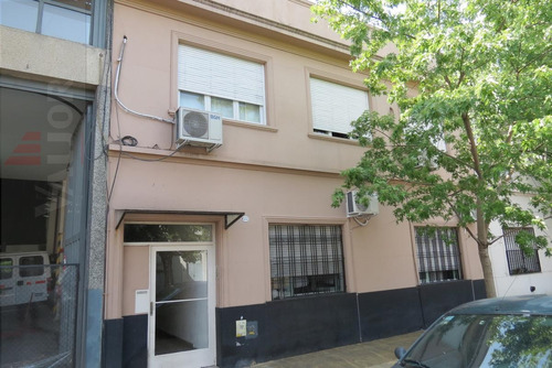 Imagen 3 de 30 de Departamento En Venta 4 Ambientes Al Frente Con Parque/jardin Propio!!! Y Terraza