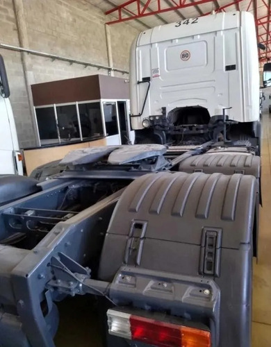 Imagen 12 de 16 de Scania 340 6x2 Mod 2011