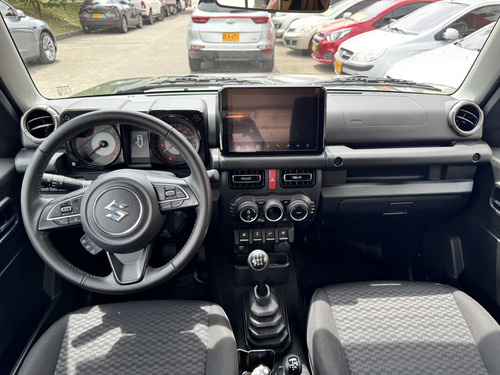 Suzuki Jimny 1.4 Gl 5p