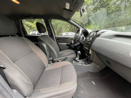 Imagen 10 de 12 de Renault Duster Dinamique 2.0 Automática 4x2