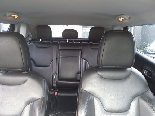Imagem 12 de 14 de Jeep Compass Longitude Automático 2019 Preto