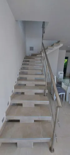 Casa En Venta En Sanfernando De Segovia. Cod V1977