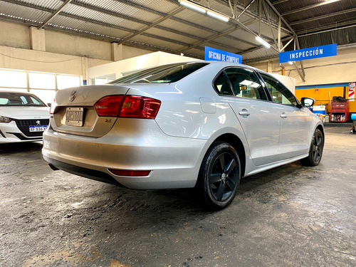 Volkswagen Vento 2.5 Luxury 170cv