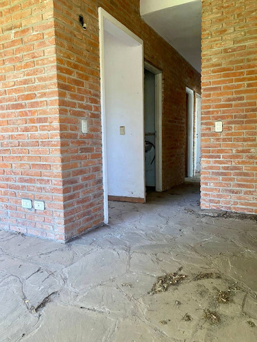 Imagen 5 de 6 de Casa A Refaccionar En Carlos Keen