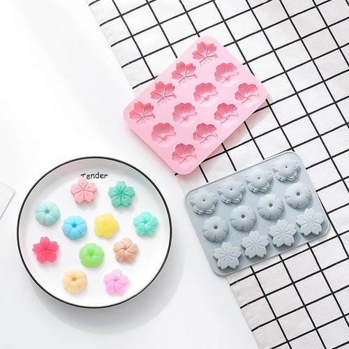 Molde De Silicón Flores 12 Cavidades Jabones Repostería