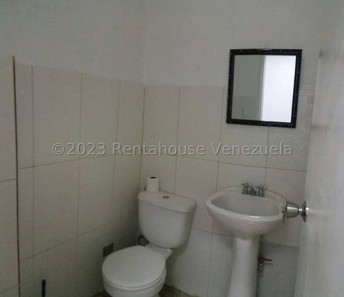 Imagen 5 de 12 de Local En Venta El Paraiso