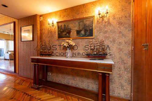 Hermoso Piso De 4 Ambientes Con Dependencia, Escritorio, Baulera Y Cochera