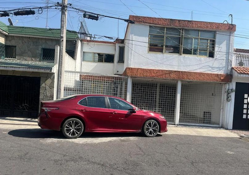 Con Potencial, Para Renta, Remodelación O Inversión, Unidad Modelo