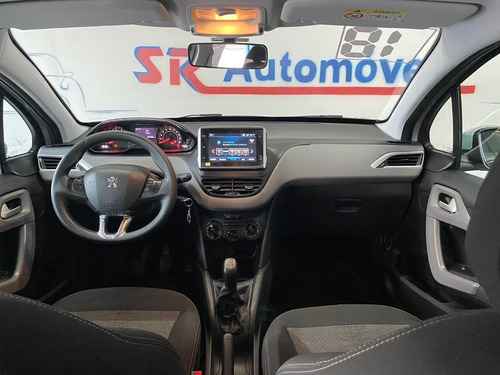 Imagem 6 de 10 de Peugeot 208