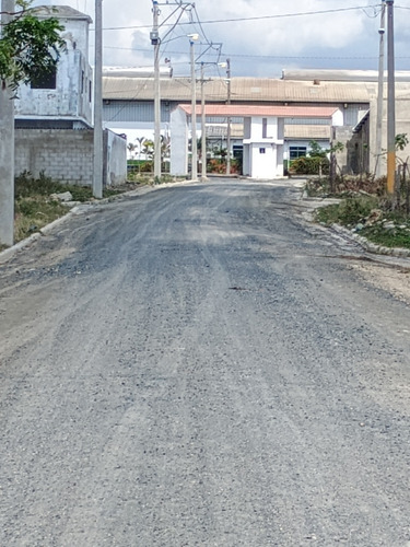 Se Vende Solares En Maia Stella Ubicado En Santo Domingo 