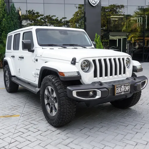 Jeep Wrangler Sahara