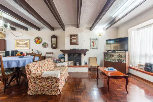 Casa En Venta En Las Margaritas. Cod V7149