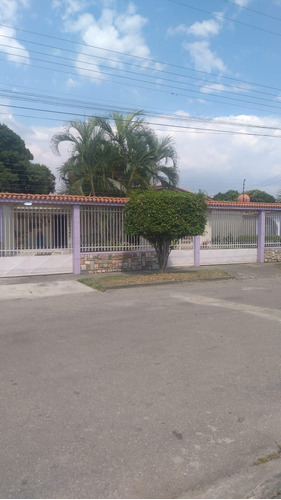 Casa En Venta En Urbanización Yarabi , Cagua 